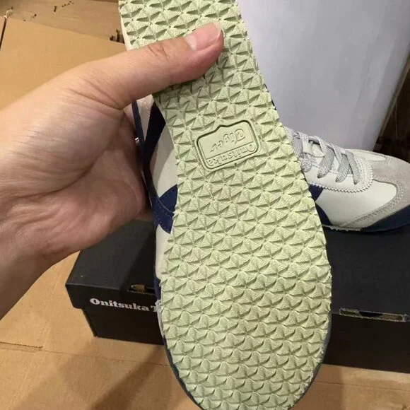 Onitsuka Tiger MEXICO 66 Low-top Sneakers for Women - Picture 6 of 6